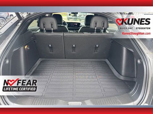 Used 2025 Buick Envista Sport Touring w/ Convenience I Package FWD image 19