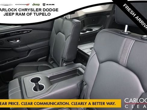 Used 2025 Honda Pilot Touring image 36