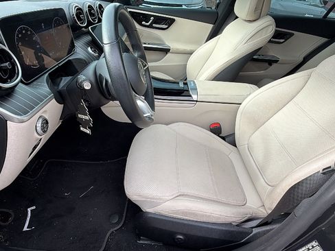 Used 2023 Mercedes-Benz C 300 Sedan image 15