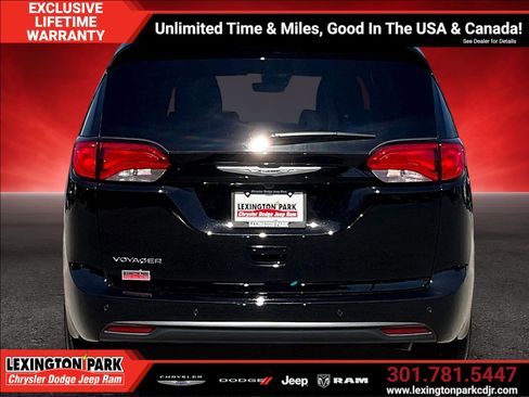 New 2026 Chrysler Voyager LX FWD image 4