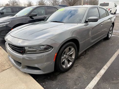 Used 2018 Dodge Charger SXT Plus w/ Driver Confidence Group image 8