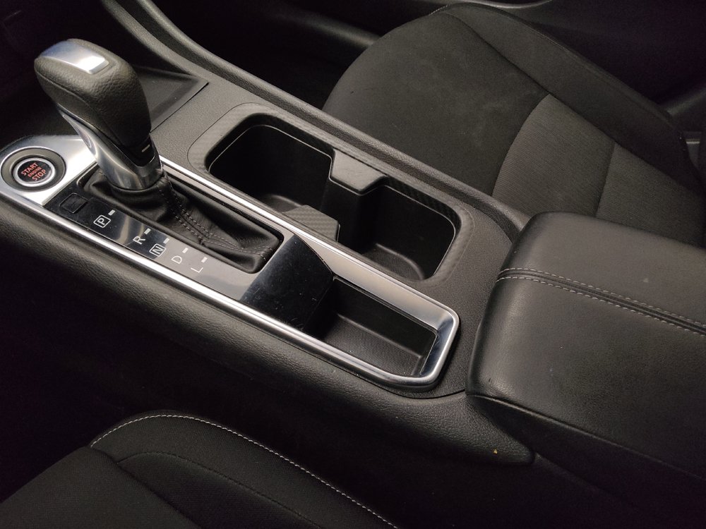 Used 2020 Nissan Sentra SV FWD image 26