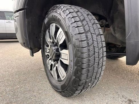 Used 2024 GMC Sierra 3500 Denali w/ Denali Reserve Package image 15