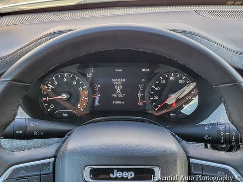 Used 2023 Jeep Compass Latitude AWD/4WD image 17
