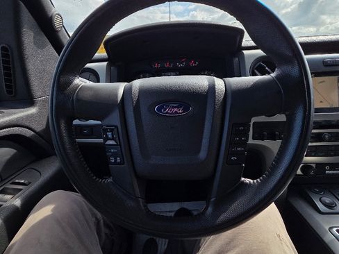 Used 2012 Ford F150 Raptor w/ Raptor Luxury Pkg image 19