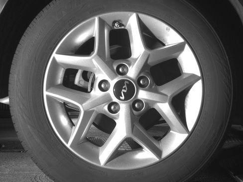 Used 2025 Kia Soul LX w/ LX Technology Package FWD image 22