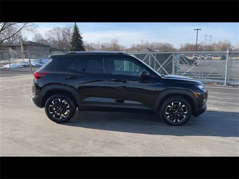 Certified 2021 Chevrolet TrailBlazer LT w/ Convenience Package image 9