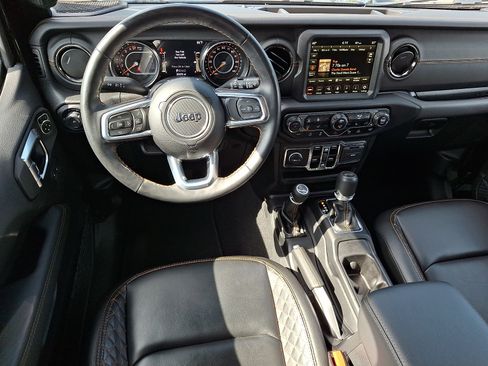 Certified 2022 Jeep Wrangler Unlimited Sahara AWD/4WD image 11