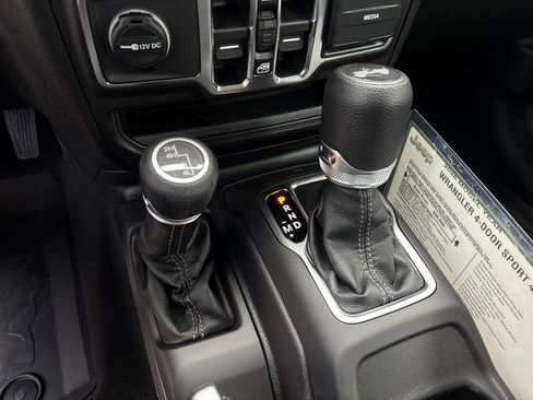 New 2026 Jeep Wrangler Unlimited Sport AWD/4WD image 19