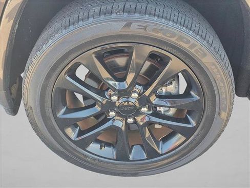 Used 2021 Jeep Grand Cherokee Laredo X AWD/4WD image 25