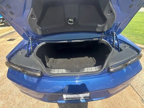 Used 2020 Chevrolet Camaro LT RWD image 8