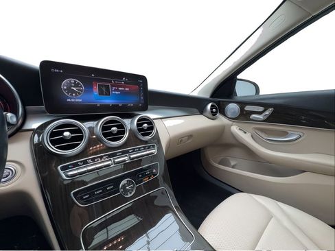 Used 2021 Mercedes-Benz C 300 Sedan w/ Premium Package image 41