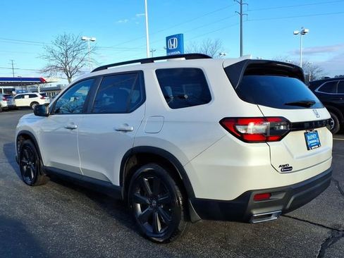 Certified 2023 Honda Pilot Sport image 8