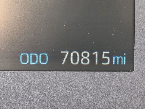 Used 2023 Toyota Corolla Cross LE image 21