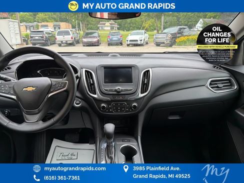 Used 2024 Chevrolet Equinox LT AWD/4WD image 12