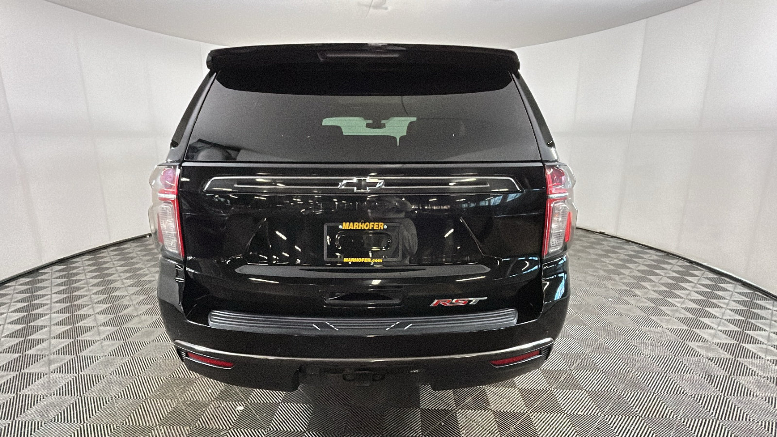 Used 2021 Chevrolet Tahoe RST w/ Luxury Package AWD/4WD image 4