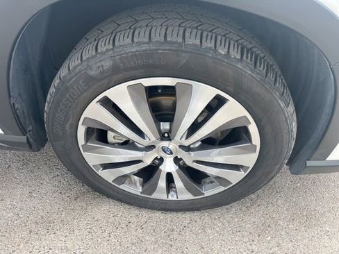 Used 2022 Subaru Ascent Touring AWD/4WD image 17