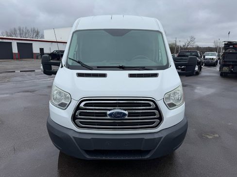 Used 2015 Ford Transit 250 130 Medium Roof w/ Exterior Upgrade Package RWD image 8