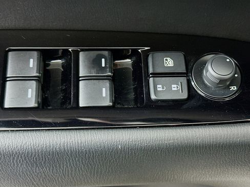 Used 2025 MAZDA CX-5 AWD 2.5 S w/ Preferred Package image 15