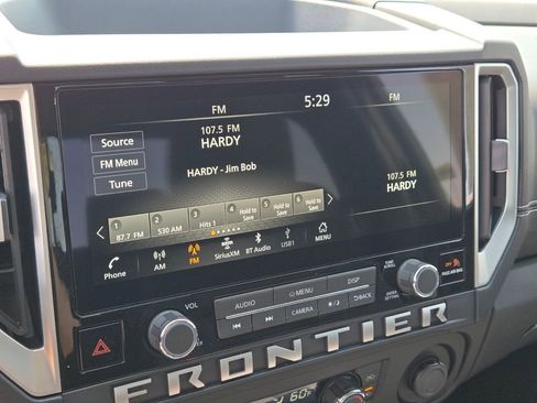 New 2025 Nissan Frontier SV w/ SV Convenience Package image 11