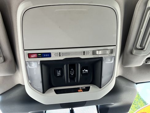 Used 2023 Subaru Forester Limited AWD/4WD image 28