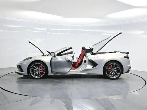 Used 2023 Chevrolet Corvette Stingray Preferred Cpe w/ Z51 Performance Package RWD image 48
