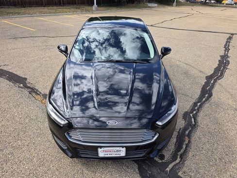 Used 2016 Ford Fusion SE FWD image 12