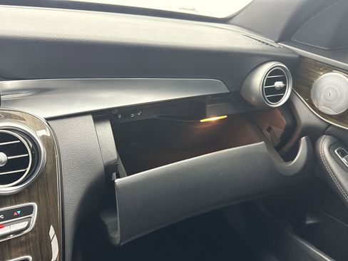 Used 2019 Mercedes-Benz C 300 4MATIC Sedan w/ Premium Package image 27