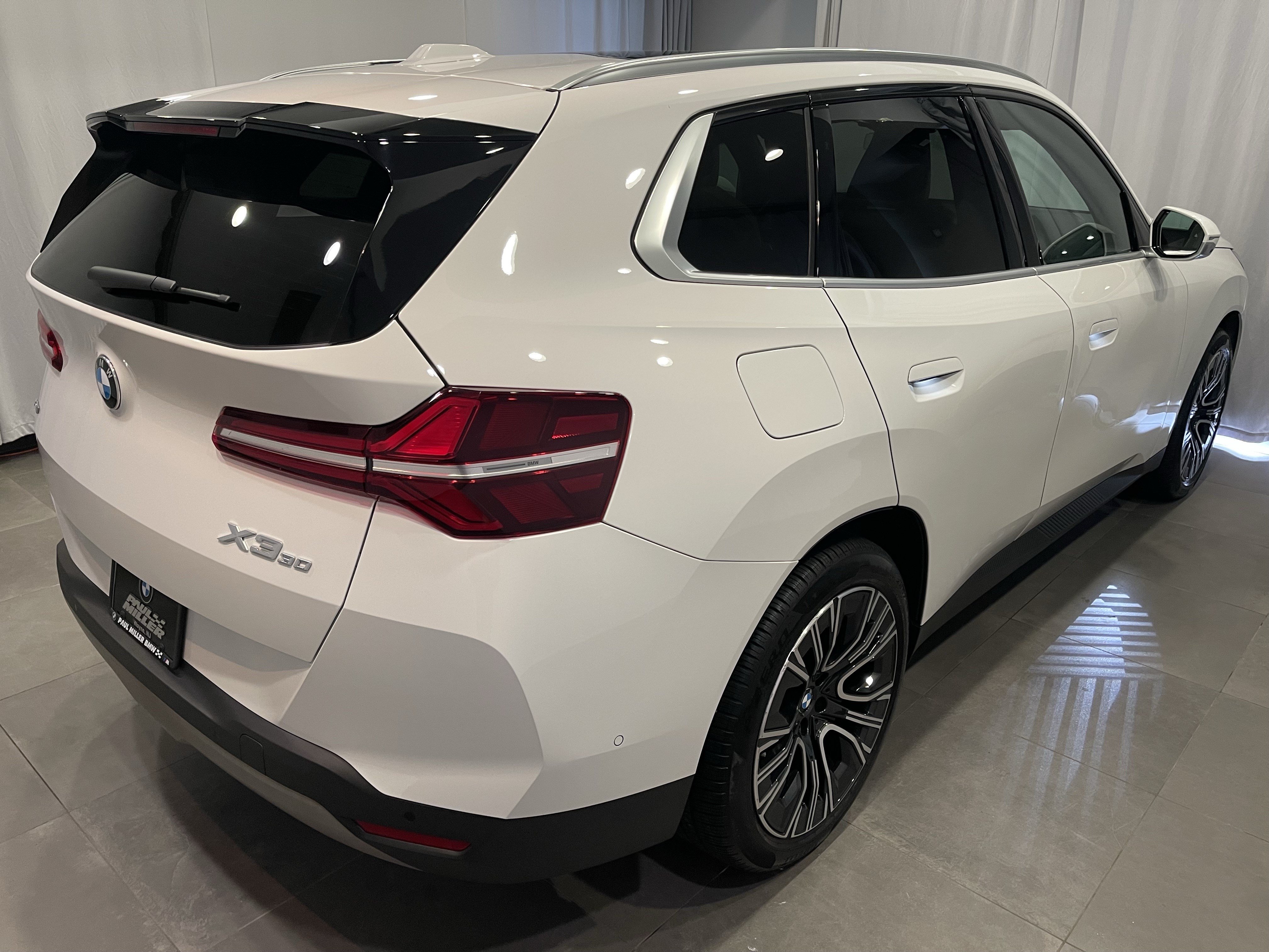Used 2026 BMW X3 xDrive30i w/ Premium Package AWD/4WD image 6