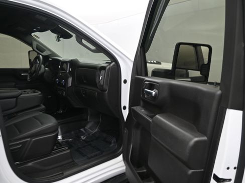Used 2024 Chevrolet Silverado 2500 W/T w/ WT Convenience Package AWD/4WD image 9