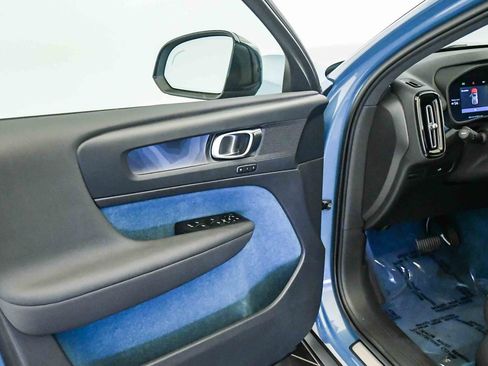 Certified 2023 Volvo C40 P8 Recharge Plus w/ Climate Package AWD/4WD image 27