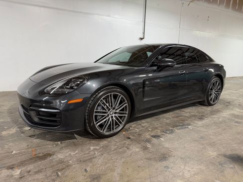 Used 2021 Porsche Panamera image 36