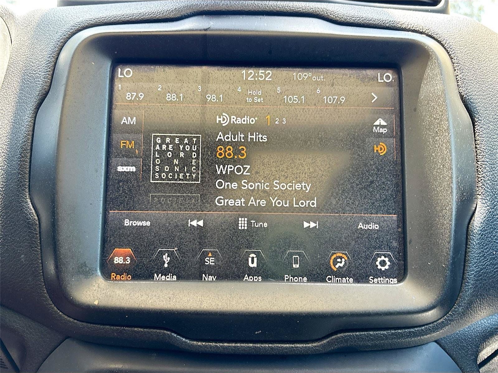 Used 2018 Jeep Renegade Trailhawk w/ UConnect 8.4 Nav Group AWD/4WD image 15