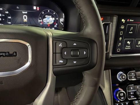 Used 2023 GMC Yukon Denali AWD/4WD image 19