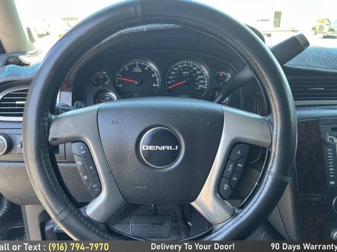Used 2012 GMC Yukon XL Denali AWD/4WD image 19