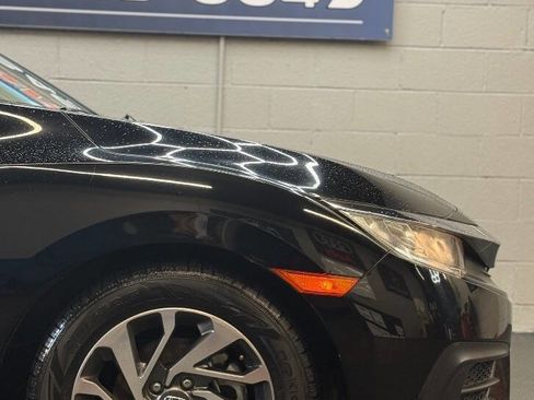 Used 2017 Honda Civic EX image 6