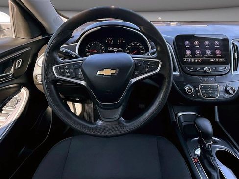 Used 2024 Chevrolet Malibu LT FWD image 8