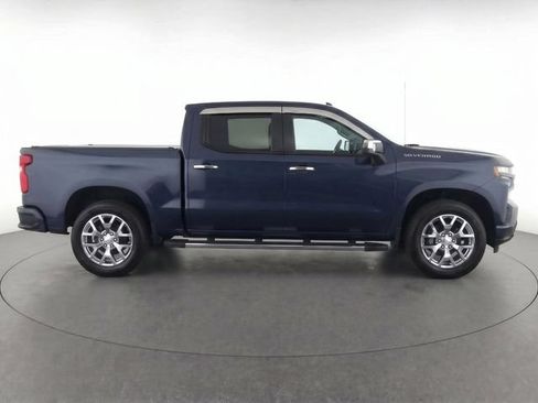 Used 2022 Chevrolet Silverado 1500 RST w/ LPO, Blackout Package RWD image 8