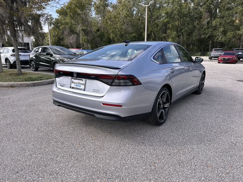 Used 2025 Honda Accord Sport image 6
