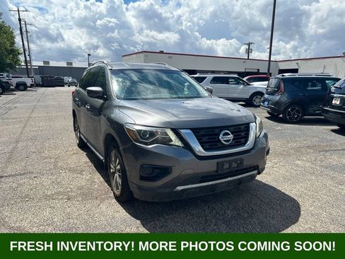 Used 2018 Nissan Pathfinder S AWD/4WD image 1