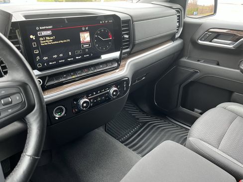 Used 2022 GMC Sierra 1500 Elevation image 25