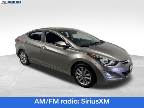Used 2015 Hyundai Elantra SE w/ Option Group 03 FWD image 7
