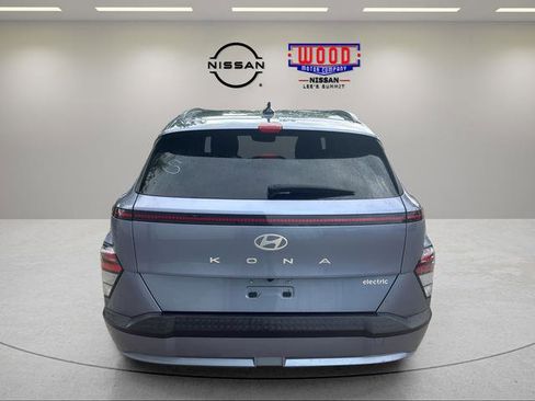 Used 2024 Hyundai Kona SEL FWD image 3