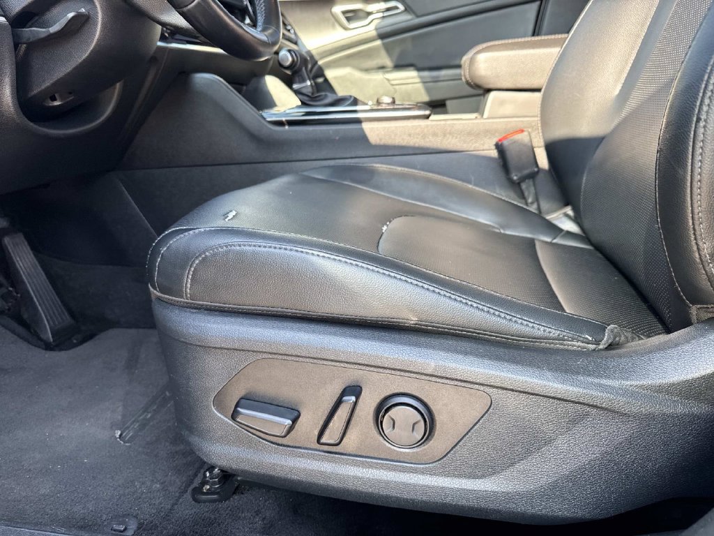 Used 2024 Kia Sportage EX FWD image 17