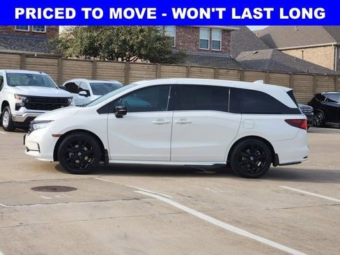 Used 2023 Honda Odyssey Sport image 13