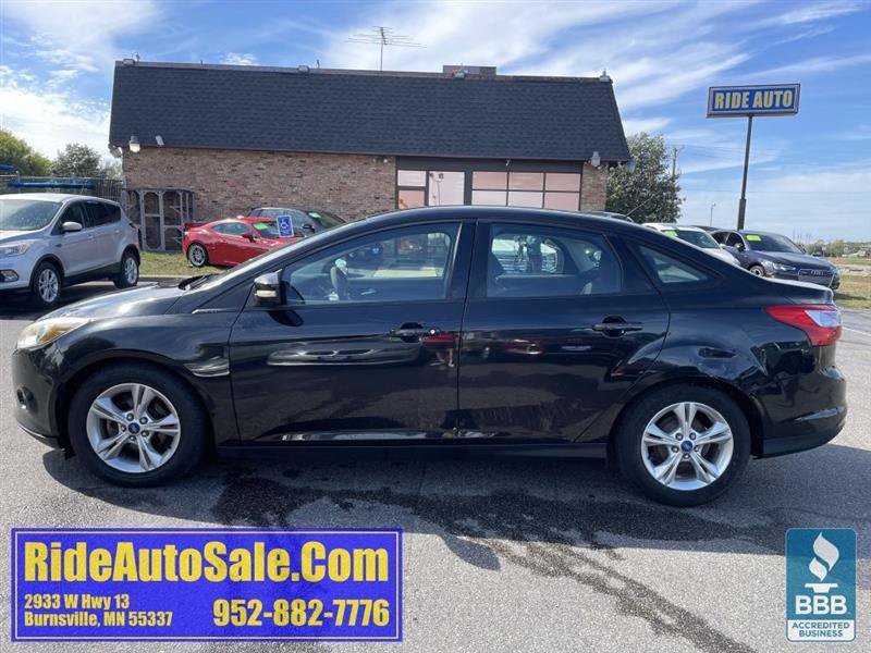 Used 2014 Ford Focus SE w/ SE Winter Package FWD image 8