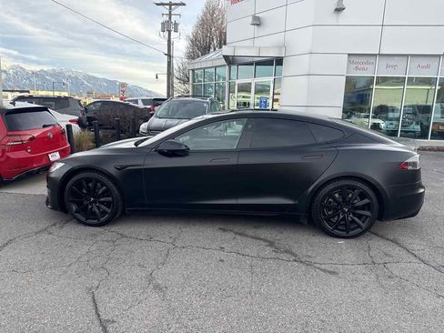 Used 2021 Tesla Model S Plaid image 9