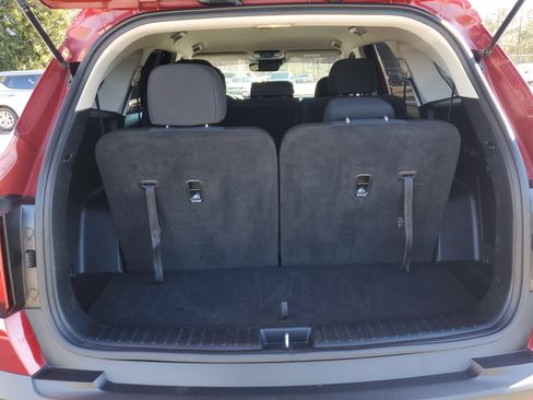 Used 2023 Kia Sorento LX image 8