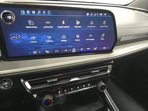 New 2026 Chevrolet Traverse LT w/ Driver Confidence Package AWD/4WD image 13