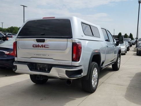Used 2022 GMC Sierra 2500 Denali w/ Denali Ultimate Package AWD/4WD image 2